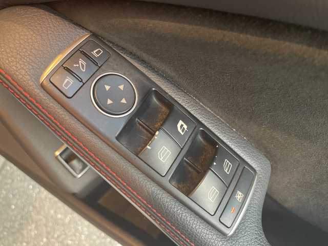 メルセデス・ベンツ ＧＬＡ１８０ スポーツ 高知県 2014(平26)年 9.8万km 黒 ディスプレイオーディオ/BT/バックカメラ/シートヒーター/パワーシート（メモリ機能有）/コーナーセンサー/ETC/ドライブレコーダー/パドルシフト/オートライト/MTモード付AT