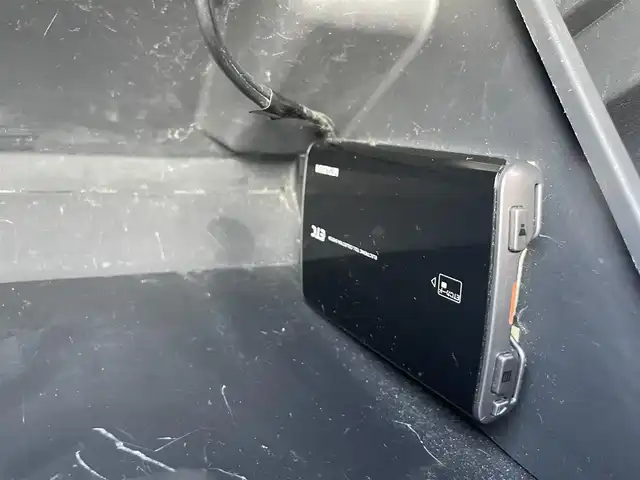 スズキ ジムニー ワイルドウィンド 大阪府 2007(平19)年 9.7万km ブルーイッシュブラックパール3 MT車　/シートヒーター　/センターでフロック　/ETC　/ドライブレコーダー　/純正フロアマット　/パワーウィンドウ　　/背面タイヤ　/ルーフレール　/スペアキー　/保証書　記録簿　/取扱説明書　