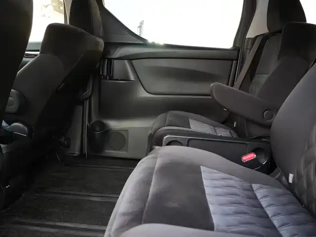 トヨタ アルファード S 静岡県 2021(令3)年 5.7万km ホワイトパールクリスタルシャイン Apple CarPlay/フルセグTV/バックカメラ/ETC２．０/BTオーディオ/HDMI対応/ACC/LKA/衝突軽減ブレーキ/LEDオートハイビームライト/モデリスタフルエアローセット/　　リアドアレスアップマフラー/ワンオーナー
