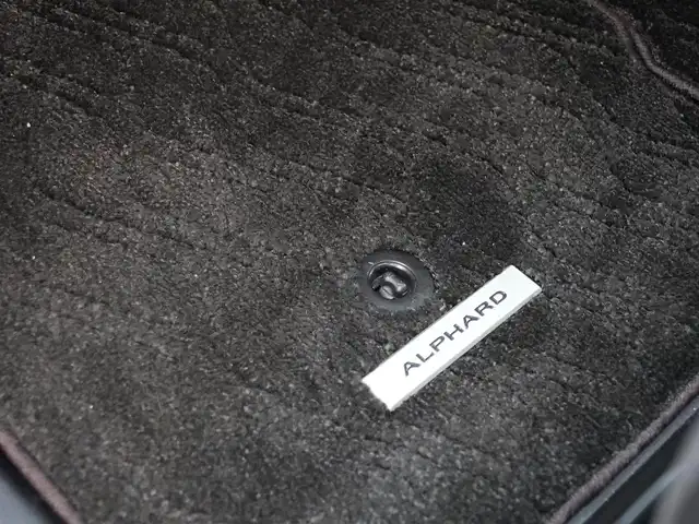 トヨタ アルファード S 静岡県 2021(令3)年 5.7万km ホワイトパールクリスタルシャイン Apple CarPlay/フルセグTV/バックカメラ/ETC２．０/BTオーディオ/HDMI対応/ACC/LKA/衝突軽減ブレーキ/LEDオートハイビームライト/モデリスタフルエアローセット/　　リアドアレスアップマフラー/ワンオーナー