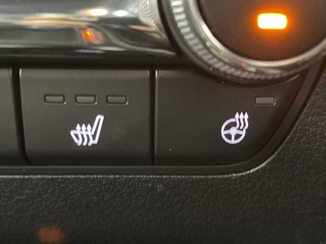 マツダ マツダ３ファストバック XD Lパッケージ 岐阜県 2019(令1)年 7.1万km ソウルレッドクリスタルM 純正ナビ/・フルセグ/Bluetooth/HDMI/BOSEサウンド/D席パワーシート/・シートメモリー/前席シートヒーター/ステアリングヒーター/パドルシフト/360°ビューモニター/ヘッドアップディスプレイ/アダプティブクルーズコントロール/スマートキー/プッシュスタート