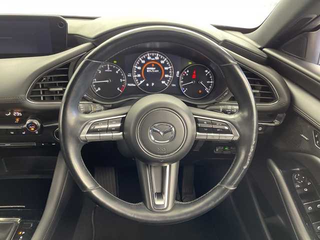 マツダ マツダ３ファストバック XD Lパッケージ 岐阜県 2019(令1)年 7.1万km ソウルレッドクリスタルM 純正ナビ/・フルセグ/Bluetooth/HDMI/BOSEサウンド/D席パワーシート/・シートメモリー/前席シートヒーター/ステアリングヒーター/パドルシフト/360°ビューモニター/ヘッドアップディスプレイ/アダプティブクルーズコントロール/スマートキー/プッシュスタート