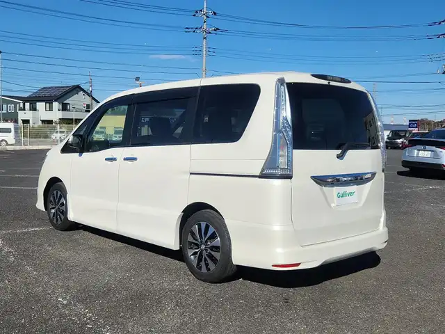 日産 セレナ