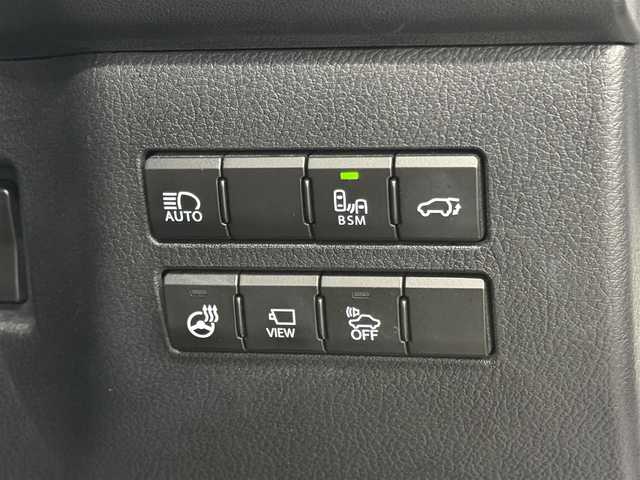 レクサス ＮＸ 300h バージョンL 三重県 2020(令2)年 4.1万km ソニッククォーツ ハイブリッド/4WD/MTモード付フロアCVT/純正 10.3型ナビ/（CD/DVD/SDREC/SD/USB/Bluetooth/Miracast/AUX/TV）/【OP】パノラミックビューモニター（シースルービュー機能付）/ドライブレコーダー前後/ビルトインETC2.0/Lexus Safety System＋/●プリクラッシュセーフティ/●レーンディパーチャーアラート（ステアリング制御機能付）/●アダプティブハイビームシステム［AHS］/●レーダークルーズ（全車速追従）/●【OP】パーキングサポートブレーキ（静止物）/●【OP】ブラインドスポットモニター＋リヤクロストラフィックアラート/・【OP】ITS Connect/装備/・【OP】ムーンルーフ/・内装色『バンブー（マットフィニッシュ/ナチュラルブラウン）』/・本革シート（D/Nヒーター・ベンチレーション機能付）/・8wayパワーシート（D/N）/・後席6:4分割可倒式シート（電動リクライニング・電動格納機能付）/・ステアリングヒーター/・ハンズフリーパワーバックドア/・【OP】NAVI・AI-AVS＆ドライブモード選択『Sport S＋/Sport S/Custom』/・左右独立オートエアコン/・純正18inAW/・予備スマートキーx1＋カードキーx1