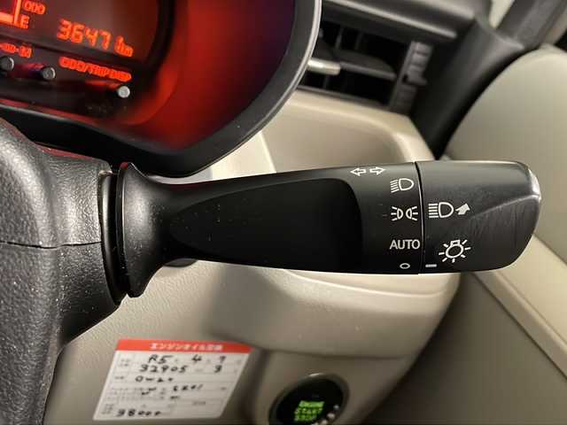 ダイハツ ムーヴ X SAⅡ 熊本県 2016(平28)年 3.7万km パールホワイトⅢ ダイハツ純正7インチメモリナビ/　　・CD/DVD/BT/フルセグ/ステアリングリモコン/バックカメラ/ベンチシート/フルフラットシート/アイドリングストップ/衝突軽減システム/コーナーセンサー/オートライト/横滑り防止機能/エアバック/　　・運転席/助手席/社外15インチアルミホイール/スマートキー