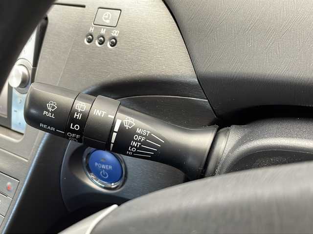 トヨタ プリウス ＰＨＶ S 栃木県 2012(平24)年 4.1万km ダークブルーマイカ 純正ナビ(NSZN-W61G)/(フルセグ・Bluetooth・CD・DVD・SD)/バックカメラ/プラグインHV/充電プラグ積込/ビルトインETC/前方ドラレコ/前席シートヒーター/禁煙車/HIDヘッドライト/オートライト/プッシュスタート/スマートキー/スペアキー/ステアリングスイッチ/電動格納ミラー/純正アルミホイール/純正フロアマット/ドアバイザー