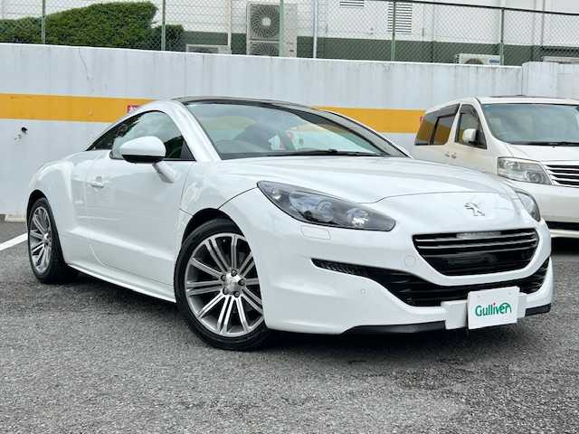 プジョー ＲＣＺ 神奈川県 2014(平26)年 3.9万km 白Ⅱ ワンオーナー /登録時38805キロ/コンパクトスポーツクーペ「RCZ」/ダブルバブルルーフ/アルミナムアーチ/1.6Lダイレクトインジェクションツインスクロールターボ/社外ナビ/CD /DVD /SD /BT /チューナー/フルセグ/ETC/キセノンヘッドライト/オートライト/コーナーセンサー/黒レザーシート/シートヒーター/パワーシート/クルーズコントロール/スピードリミッター/電動リアウィング/キーレス×2/新車時保証書/取扱説明書/ナビ取扱説明書