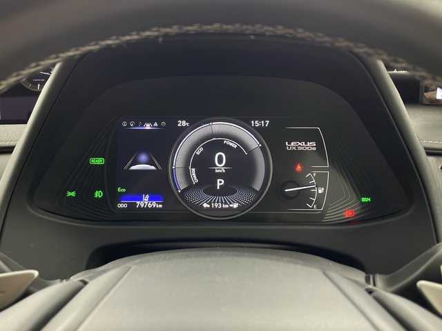レクサス ＵＸ 300e バージョンL 兵庫県 2021(令3)年 8万km ソニッククォーツ ・純正ナビ/CD/DVD/BT/USB/AUX/SD/TV/・パノラミックビューモニター/・マークレンビンソンサウンド/・LEXUSsafety＋/・レーンディパーチャーアラート/・プリクラッシュセーフティ/・ブラインドスポットモニター/・レーダークルーズコントロール/・ブレーキホールド/・パドルシフト/・前後ドライブレコーダー/・LEDオートライト/・オートマチックハイビーム/・AFS/・ASC/・100V電源/・パワーバックドア/・パワーシート（運転席＋助手席）/・エアシート（運転席＋助手席）/・全席シートヒーター/・ステアリングヒーター/・革巻きステアリング/・ビルトインETC2.0/・純正アルミホイール/・純正フロアマット/・本革シート/・スマートキー/・プッシュスタート/・レーダー探知機