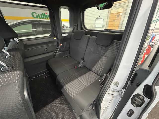 トヨタ ピクシスメガ L SAⅢ 宮城県 2021(令3)年 4.7万km シャイニングホワイトパール ワンオーナー/社外メモリナビ/USB/AM/FM/BT/AUX/フルセグTV/バックカメラ/ステアリングスイッチ/両側パワースライドドア/純正アルミ夏タイヤ14インチ/純正フロアマット/横滑り防止装置/衝突被害軽減システム/アイドリングストップ/電動格納ミラー/LEDライト/オートマチックハイビーム/ETC/プッシュスタート/保証書・記録簿・取扱説明書