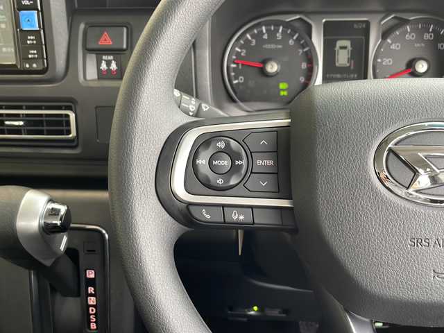 ダイハツ アトレー バン RS 愛知県 2025(令7)年 0.2万km シャイニングホワイトパール 衝突被害軽減ブレーキ/純正7インチSD（ナビあり）/両側パワースライドドア/クルーズコントロール/フルセグTV/CD/Bluetooth/バックカメラ/コーナーセンサー/純正アルミホイール/LEDヘッドライト/インテリジェントミラー/オートマチックハイビーム/ドライブレコーダー/ETC/ステアリングスイッチ/スマートキー/プッシュスタート