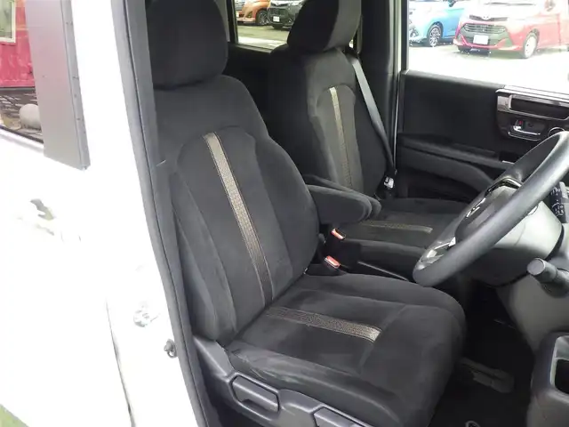 ホンダ Ｎ ＢＯＸ カスタム G EX ホンダセンシング 千葉県 2018(平30)年 5万km プレミアムホワイトパールⅡ ホンダセンシング/・衝突軽減ブレーキ（CMBS）/・車線維持支援システム（LKAS）/・アダプティブクルーズコントロール（ACC）/・後方誤発進抑制機能/・誤発進抑制機能/左パワースライドドア/右イージークローザードア/純正SDナビ/地デジTV/【DVD/CD再生機能　Bluetooth接続】/バックカメラ/ETC/LEDヘッドライト/フォグライト/ウインカーミラー/リアコーナーセンサー/サイド/カーテンエアバッグ/スマートキー