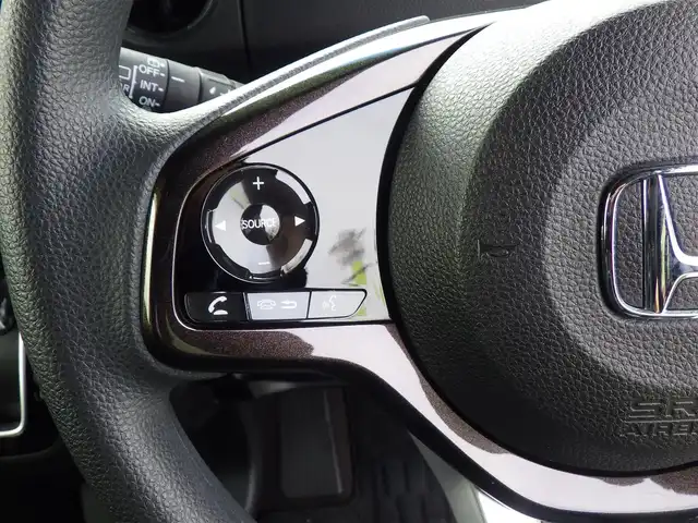 ホンダ Ｎ ＢＯＸ カスタム G EX ホンダセンシング 千葉県 2018(平30)年 5万km プレミアムホワイトパールⅡ ホンダセンシング/・衝突軽減ブレーキ（CMBS）/・車線維持支援システム（LKAS）/・アダプティブクルーズコントロール（ACC）/・後方誤発進抑制機能/・誤発進抑制機能/左パワースライドドア/右イージークローザードア/純正SDナビ/地デジTV/【DVD/CD再生機能　Bluetooth接続】/バックカメラ/ETC/LEDヘッドライト/フォグライト/ウインカーミラー/リアコーナーセンサー/サイド/カーテンエアバッグ/スマートキー