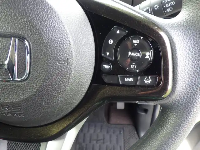 ホンダ Ｎ ＢＯＸ カスタム G EX ホンダセンシング 千葉県 2018(平30)年 5万km プレミアムホワイトパールⅡ ホンダセンシング/・衝突軽減ブレーキ（CMBS）/・車線維持支援システム（LKAS）/・アダプティブクルーズコントロール（ACC）/・後方誤発進抑制機能/・誤発進抑制機能/左パワースライドドア/右イージークローザードア/純正SDナビ/地デジTV/【DVD/CD再生機能　Bluetooth接続】/バックカメラ/ETC/LEDヘッドライト/フォグライト/ウインカーミラー/リアコーナーセンサー/サイド/カーテンエアバッグ/スマートキー