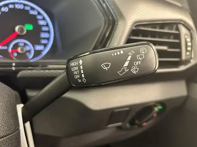 フォルクスワーゲン Ｔ－クロス TSI 1st 岡山県 2020(令2)年 2.8万km ブルーグリーン 純正ナビ/バックカメラ/AppleCarPｌay/ACC/ブラインドスポットモニター/プリクラッシュブレーキ/ワイヤレス充電/ETC2.0/LED/オートライト/純正16インチAW
