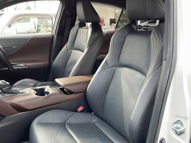 トヨタ ハリアー ハイブリッド Z レザーパッケージ 静岡県 2021(令3)年 6.8万km ホワイトパールクリスタルシャイン JBLサウンドシステム/純正ナビ/地デジTV/Bluetooth/バックカメラ/モデリスタエアロ/レザーシート/シートヒーター/ベンチレーション/ステアリングヒーター/デジタルインナーミラー/2.0ETC/ブラインドスポットモニター/スマートキー/スペアキー/保証書/取説