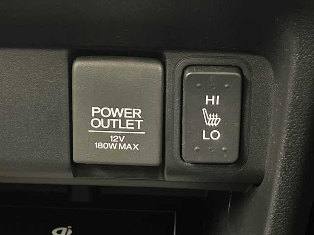 ホンダ Ｎ ＢＯＸ スラッシュ X 愛知県 2014(平26)年 4.4万km スマートブラック 純正7インチナビ（AM/FM/地上D/BT/CD/DVD）/サウンドマッピングシステム/D/N席シートヒーター/バックロードホーン型サブウーファー/置くだけ充電/クルーズコントロール/シティブレーキアクティブシステム/横滑り防止機能/ステアリングヒーター/バックカメラ/ETC/電動格納ミラー/オートライト/前方ドライブレコーダー/純正フロアマット/プッシュスタート/スマートキー