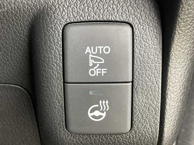 ホンダ Ｎ ＢＯＸ スラッシュ X 愛知県 2014(平26)年 4.4万km スマートブラック 純正7インチナビ（AM/FM/地上D/BT/CD/DVD）/サウンドマッピングシステム/D/N席シートヒーター/バックロードホーン型サブウーファー/置くだけ充電/クルーズコントロール/シティブレーキアクティブシステム/横滑り防止機能/ステアリングヒーター/バックカメラ/ETC/電動格納ミラー/オートライト/前方ドライブレコーダー/純正フロアマット/プッシュスタート/スマートキー