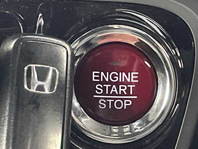 ホンダ Ｎ ＢＯＸ スラッシュ X 愛知県 2014(平26)年 4.4万km スマートブラック 純正7インチナビ（AM/FM/地上D/BT/CD/DVD）/サウンドマッピングシステム/D/N席シートヒーター/バックロードホーン型サブウーファー/置くだけ充電/クルーズコントロール/シティブレーキアクティブシステム/横滑り防止機能/ステアリングヒーター/バックカメラ/ETC/電動格納ミラー/オートライト/前方ドライブレコーダー/純正フロアマット/プッシュスタート/スマートキー