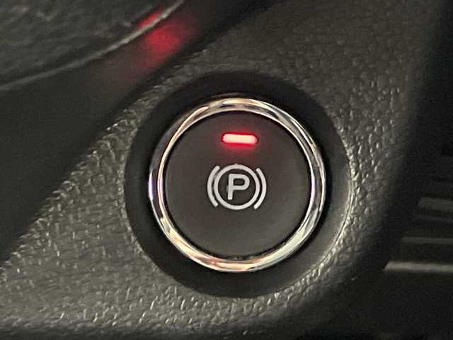 ホンダ Ｎ ＢＯＸ スラッシュ X 愛知県 2014(平26)年 4.4万km スマートブラック 純正7インチナビ（AM/FM/地上D/BT/CD/DVD）/サウンドマッピングシステム/D/N席シートヒーター/バックロードホーン型サブウーファー/置くだけ充電/クルーズコントロール/シティブレーキアクティブシステム/横滑り防止機能/ステアリングヒーター/バックカメラ/ETC/電動格納ミラー/オートライト/前方ドライブレコーダー/純正フロアマット/プッシュスタート/スマートキー