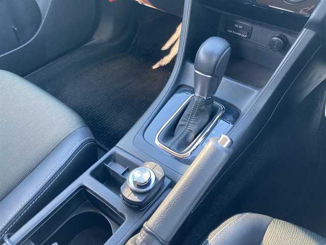 スバル インプレッサ スポーツ 2．0i－S アイサイト 茨城県 2016(平28)年 9.6万km クリスタルホワイトP 【(株)IDOMが運営する【じしゃロン水戸店】の自社ローン対象車両になります。こちらは現金ご利用時の価格です。自社ローンご希望の方は別途その旨お申付け下さい。】/4WD/ワンオーナー/社外SDナビ(CD/DVD/BT/フルセグ)/バックカメラ/全車速追従機能付クルコン/アイサイトver3/・プリクラッシュブレーキ/・アクティブレーンキープ/・AT誤発進/誤後進抑制制御/・ふらつき警報/・車線逸脱警報/・先行車発進お知らせ/・ステレオカメラ/オートライト/本革巻きステアリング/パドルシフト/ファブリック/合皮コンビシート/前席パワーシート/STIフロントリップ/ダウンサス/純正17インチアルミホイール/キーレスアクセス/プッシュスタート/禁煙車