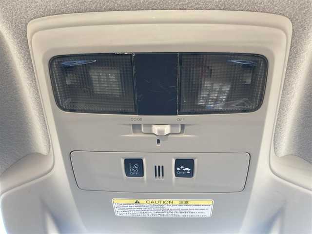 スバル インプレッサ スポーツ 2．0i－S アイサイト 茨城県 2016(平28)年 9.6万km クリスタルホワイトP 【(株)IDOMが運営する【じしゃロン水戸店】の自社ローン対象車両になります。こちらは現金ご利用時の価格です。自社ローンご希望の方は別途その旨お申付け下さい。】/4WD/ワンオーナー/社外SDナビ(CD/DVD/BT/フルセグ)/バックカメラ/全車速追従機能付クルコン/アイサイトver3/・プリクラッシュブレーキ/・アクティブレーンキープ/・AT誤発進/誤後進抑制制御/・ふらつき警報/・車線逸脱警報/・先行車発進お知らせ/・ステレオカメラ/オートライト/本革巻きステアリング/パドルシフト/ファブリック/合皮コンビシート/前席パワーシート/STIフロントリップ/ダウンサス/純正17インチアルミホイール/キーレスアクセス/プッシュスタート/禁煙車