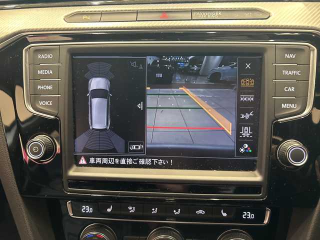 フォルクスワーゲン パサート ヴァリアント TSI Rライン 埼玉県 2015(平27)年 5.4万km 白 純正ナビ/　CD/DVD/BT/フルセグ/パワーバックドア/バックカメラ/レーダークルーズコントロール/コーナーセンサー/LEDオートライト/革シート/パワーシート/メモリーシート/シートヒーター/ステアリングリモコン/アイドリングストップ/スマートキー/禁煙車