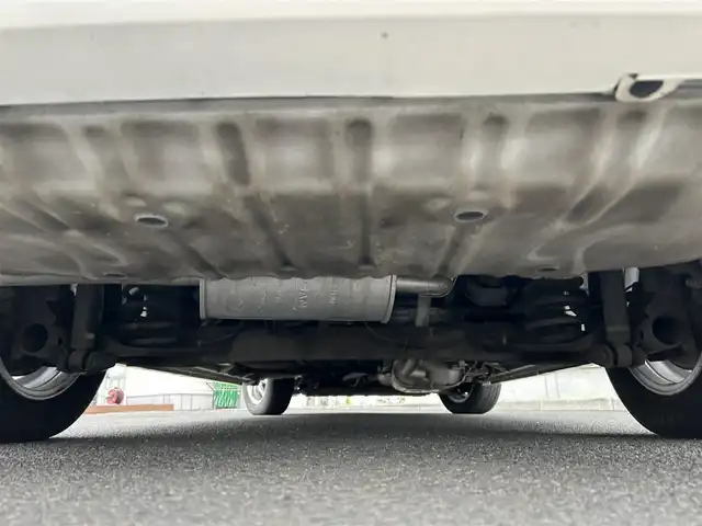 日産 セレナ e－パワー ハイウェイスター V 宮城県 2020(令2)年 5.7万km ブリリアントホワイトパール セーフティパッケージB/・プロパイロット/・SRSエアバッグ（サイド/カーテン）/・インテリジェントアラウンドビューモニター/・インテリジェントパーキングアシスト/・ふらつき警報/・電動パーキングブレーキ/・オートブレーキホールド/寒冷地仕様/・前席ヒーターシート/・ステアリングヒーター  /・ヒーター付ドアミラー/・リアオートエアコン/・3列目ヒーターダクト/＝＝＝/インテリジェントエマージェンシーブレーキ/車線逸脱警報/車線逸脱防止支援システム/踏み間違い衝突防止アシスト/後側方衝突防止支援システム/後側方車両検知警報/後退時車両検知警報/標識検知機能/コーナーセンサー/純正10インチナビ/・CD/DVD/・Bluetooth/・フルセグTV/ビルトインETC/ドライブレコーダー/ハンズフリーパワースライドドア（両側）/革巻きステアリング/ステアリングスイッチ/LEDヘッドランプ/フォグランプ/オートライト/スマートキー＆プッシュスタート/15インチAW/フロアマット/ドアバイザー