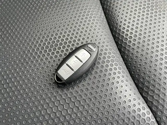 日産 エクストレイル 20X エマージェンシーブレーキ 愛知県 2013(平25)年 8.9万km ダイヤモンドブラック (株)IDOMが運営する【じしゃロン名古屋鳴海店】の自社ローン専用車両になりますこちらは現金またはオートローンご利用時の価格です。自社ローンご希望の方は別途その旨お申付け下さい/4WD/社外メモリーナビ/バックカメラ/フルセグTV/パワーバックドア/ルーフレール/ETC/シートヒーター(運転席/助手席)/プッシュスタート/合否シート/保証書/取扱説明書/スペアキー