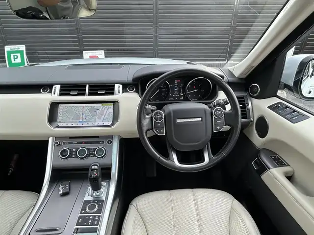 ランドローバー レンジローバースポーツ HSE 埼玉県 2017(平29)年 5.8万km パール リヤシートエンターテイメント/白革シート/ステアリングヒーター/メモリナビ/フルセグテレビ/バックカメラ/アイドリングストップ/クルーズコントロール/サンルーフ/プッシュスタート/パワーバックドア/ETC/保証書/取扱説明書
