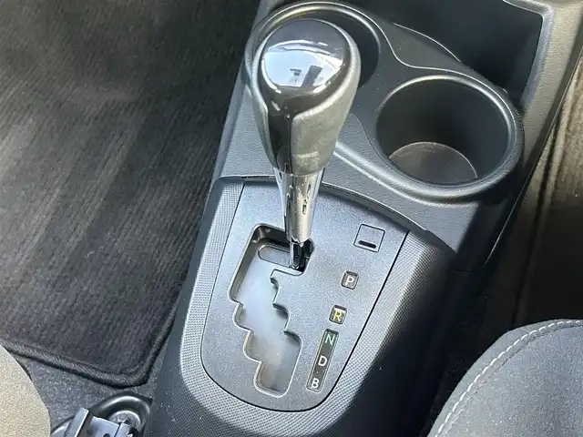 トヨタ アクア S スタイルブラック 熊本県 2020(令2)年 0.8万km ホワイトパールクリスタルシャイン 純正ナビ/・AM/FM/CD/SD/AUX/BT/・フルセグTV/全周囲カメラ/トヨタセーフティセンス/・レーンディパーチャーアラート/・パーキングサポートブレーキ/・クリアランスソナー/・先行車発進お知らせ機能/・オートマチックハイビーム/前後コーナーセンサー/ステアリングリモコン/オートライト/・LEDライト/D/N席シートヒーター/電動格納ミラー/・ウィンカーミラー/前後ドライブレコーダー（TZ-DR210）/ドアバイザー/純正フロアマット/スマートキー