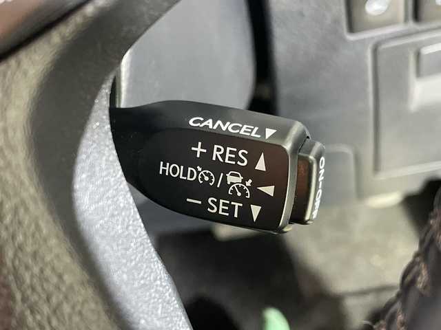 トヨタ ヴェルファイア Z Gエディション 神奈川県 2019(令1)年 1.3万km ホワイトパールクリスタルシャイン ワンオーナー車/純正10インチナビ【NSZN-Z68T】/AM FM フルセグTV Bluetooth CD DVD/バックカメラ/両側パワースライドドア/セーフティセンス/レーダークルーズコントロール/前席シートヒーター＋パワーシート/運転席シートメモリー機能/ビルトインETC2.0/前側ドライブレコーダー/純正フロアマット/ステアリングヒーター/革巻きステアリング/ステアリングスイッチ/パワーバックドア/電動パーキングブレーキ/ブレーキオートホールド/プッシュスタート/スマートキー/スペアキー1本/取扱説明書/保証書/助手席・2列目オットマン/LEDヘッドライト/オートマチックハイビーム/純正18インチアルミホイール/ドアバイザー/電動格納ミラー/プリクラッシュセーフティ/レーントレーシングアシスト/ロードサインアシスト