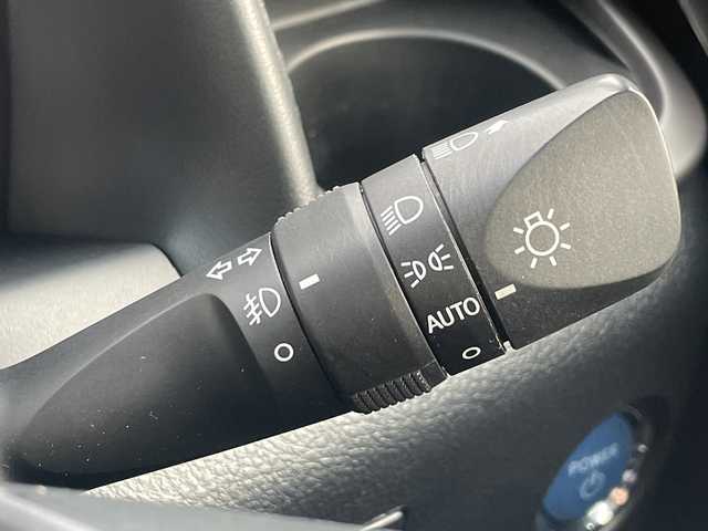 トヨタ ヴェルファイア ハイブリット Z 大阪府 2021(令3)年 5.4万km ブラック 純正ナビ/フルセグTV/CD/DVD/BT/デジタルインナーミラー/プリクラッシュセーフティー/レーダークルーズコントロール/レーントレーシングアシスト/ロードサインアシスト/アダプティブハイビームシステム/インテリジェントクリアランスソナー/ブラインドスポットモニター/リヤクロストラフィックオートブレーキ/パーキングサポートブレーキ/両側電動スライドドア/ドライブレコーダー/LEDヘッドライト/純正フロアマット/純正１７インチAW/ビルトインETC/オートライト/取説/保証書/スペアキーｘ１