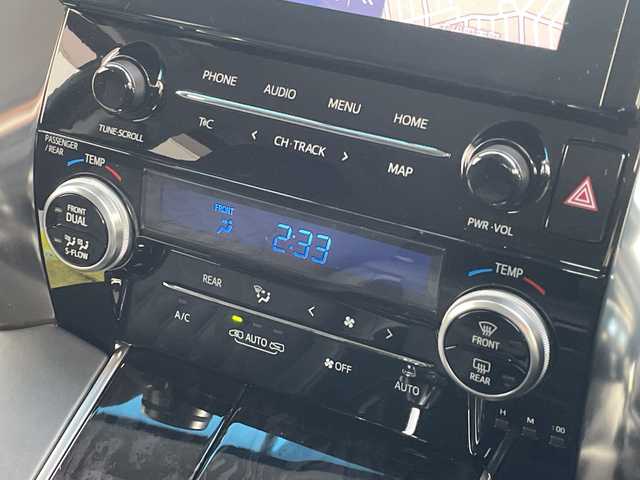 トヨタ ヴェルファイア ハイブリット Z 大阪府 2021(令3)年 5.4万km ブラック 純正ナビ/フルセグTV/CD/DVD/BT/デジタルインナーミラー/プリクラッシュセーフティー/レーダークルーズコントロール/レーントレーシングアシスト/ロードサインアシスト/アダプティブハイビームシステム/インテリジェントクリアランスソナー/ブラインドスポットモニター/リヤクロストラフィックオートブレーキ/パーキングサポートブレーキ/両側電動スライドドア/ドライブレコーダー/LEDヘッドライト/純正フロアマット/純正１７インチAW/ビルトインETC/オートライト/取説/保証書/スペアキーｘ１