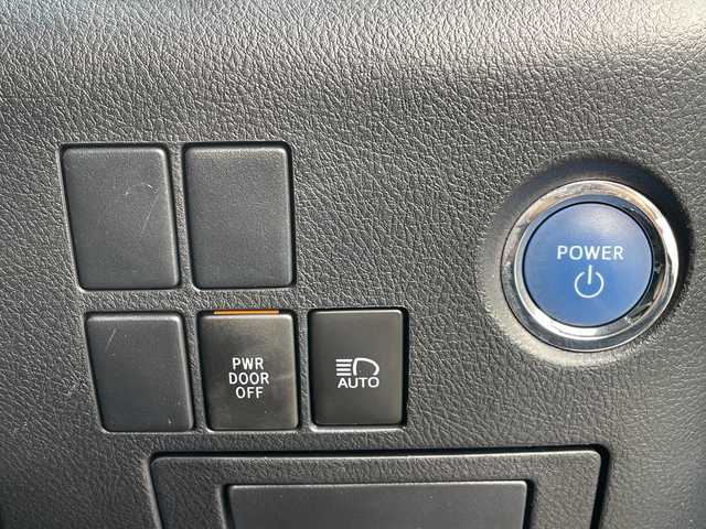 トヨタ ヴェルファイア ハイブリット Z 大阪府 2021(令3)年 5.4万km ブラック 純正ナビ/フルセグTV/CD/DVD/BT/デジタルインナーミラー/プリクラッシュセーフティー/レーダークルーズコントロール/レーントレーシングアシスト/ロードサインアシスト/アダプティブハイビームシステム/インテリジェントクリアランスソナー/ブラインドスポットモニター/リヤクロストラフィックオートブレーキ/パーキングサポートブレーキ/両側電動スライドドア/ドライブレコーダー/LEDヘッドライト/純正フロアマット/純正１７インチAW/ビルトインETC/オートライト/取説/保証書/スペアキーｘ１