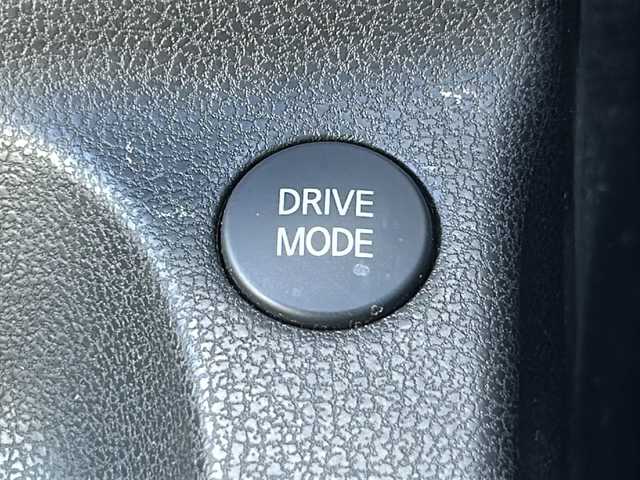 日産 ノート e－パワー X 三重県 2017(平29)年 3.4万km ダークメタルグレー 純正ナビ/フルセグTV/バックカメラ/衝突被害軽減システム/レーンキープアシスト/横滑り防止装置/電動格納ミラー/オートライト/純正フロアマット　