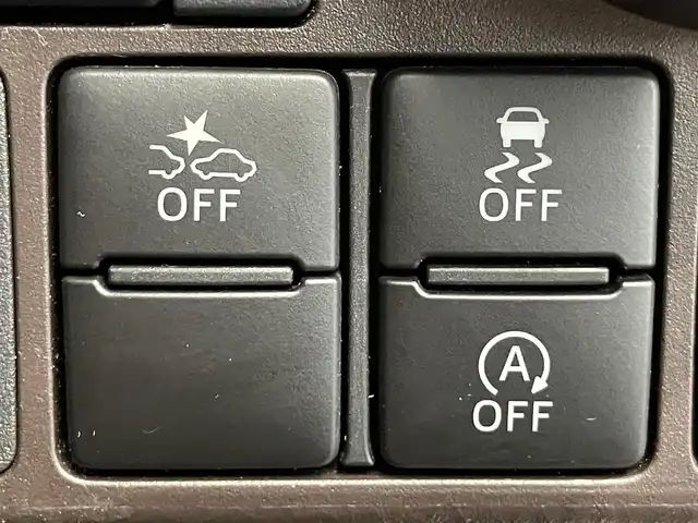 トヨタ ルーミー G S 鹿児島県 2017(平29)年 5.7万km プラムブラウンパールクリスタルシャイン 7インチ社外ナビ/・バックカメラ/Bluetooth/フルセグTV/両側パワースライド/スマートアシスト/・衝突回避支援ブレーキ/・ペダル踏み間違い時加速抑制装置/・車線逸脱警報/・先行車発信お知らせ機能/・クルーズコントロール/横滑り防止装置/コーナーセンサー/純正フロアマット/オートライト/オートエアコン/ドアバイザー/ETC/ハロゲンヘッドライト/フロントフォグランプ