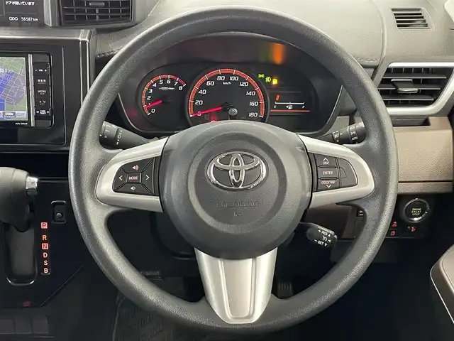 トヨタ ルーミー G S 鹿児島県 2017(平29)年 5.7万km プラムブラウンパールクリスタルシャイン 7インチ社外ナビ/・バックカメラ/Bluetooth/フルセグTV/両側パワースライド/スマートアシスト/・衝突回避支援ブレーキ/・ペダル踏み間違い時加速抑制装置/・車線逸脱警報/・先行車発信お知らせ機能/・クルーズコントロール/横滑り防止装置/コーナーセンサー/純正フロアマット/オートライト/オートエアコン/ドアバイザー/ETC/ハロゲンヘッドライト/フロントフォグランプ