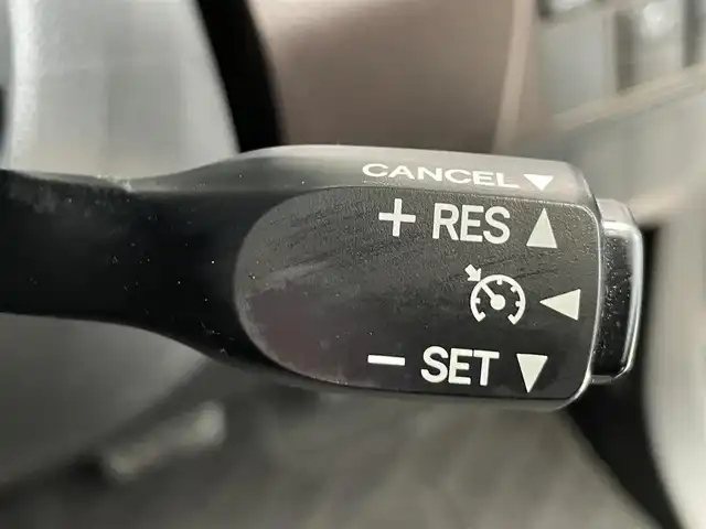 トヨタ ルーミー G S 鹿児島県 2017(平29)年 5.7万km プラムブラウンパールクリスタルシャイン 7インチ社外ナビ/・バックカメラ/Bluetooth/フルセグTV/両側パワースライド/スマートアシスト/・衝突回避支援ブレーキ/・ペダル踏み間違い時加速抑制装置/・車線逸脱警報/・先行車発信お知らせ機能/・クルーズコントロール/横滑り防止装置/コーナーセンサー/純正フロアマット/オートライト/オートエアコン/ドアバイザー/ETC/ハロゲンヘッドライト/フロントフォグランプ