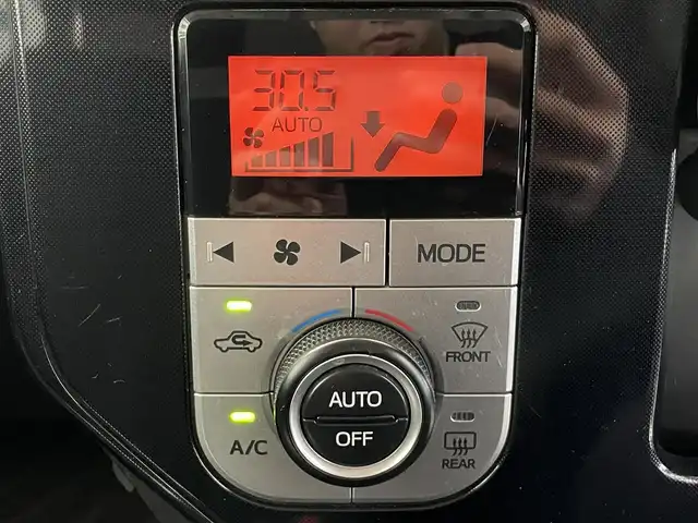 トヨタ ルーミー G S 鹿児島県 2017(平29)年 5.7万km プラムブラウンパールクリスタルシャイン 7インチ社外ナビ/・バックカメラ/Bluetooth/フルセグTV/両側パワースライド/スマートアシスト/・衝突回避支援ブレーキ/・ペダル踏み間違い時加速抑制装置/・車線逸脱警報/・先行車発信お知らせ機能/・クルーズコントロール/横滑り防止装置/コーナーセンサー/純正フロアマット/オートライト/オートエアコン/ドアバイザー/ETC/ハロゲンヘッドライト/フロントフォグランプ