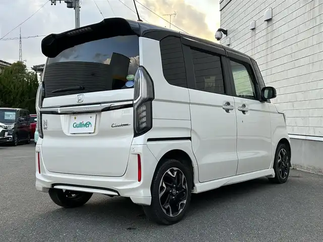 ホンダ Ｎ ＢＯＸ カスタム G EX ターボ ホンダセンシング 山形県 2017(平29)年 7.2万km プレミアムホワイトパールⅡ 純正8インチSDナビ/・フルセグ/CD/DVD/AM/FM/Bluetooth/衝突被害軽減ブレーキ/横滑り防止装置/盗難防止装置/コーナーセンサー/バックカメラ/オートライト/LEDライト/フォグランプ/スマートキー/スペアキー/両側パワースライドドア/クルーズコントロール/レーンキープアシスト/ダブルサイドエアバック/ETC/ドライブレコーダー/純正アルミホイール/シートヒーター