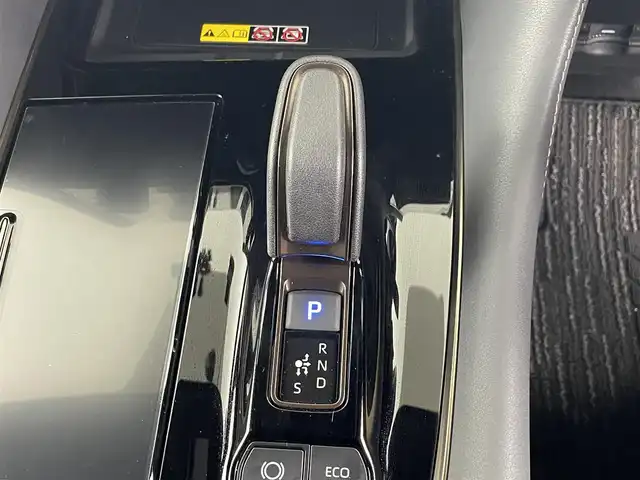 トヨタ アルファードハイブリット Z 埼玉県 2024(令6)年 0.5万km プラチナホワイトパールマイカ ユニバーサルステップ/トヨタチームメイト/純正12.1型フリップダウンモニターV12T-R72C/純正ナビゲーション/（フルセグTV/Bluetooth/AM/FM/ミラキャスト）/全方位カメラ/デジタルインナーミラー/パドルシフト/前後ドライブレコーダーTZ-DR210/両側パワースライドドア /レザーシート/前席・２列目シートヒーター 、エアシート/パドルシフト/ビルトインETC2.0/AC100V/パワーバックドア /レーダークルーズコントロール/スマートキー/プッシュスタート/３眼LEDヘッドライト/純正１８インチアルミホイール