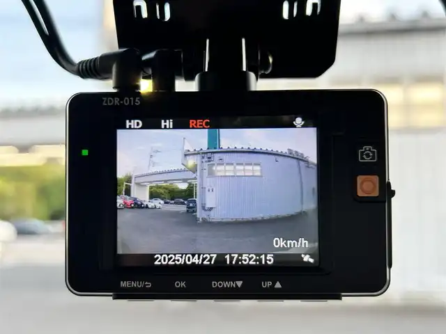 スズキ クロスビー HYBRID MZ 静岡県 2020(令2)年 3.7万km キャラバンアイボリーパールメタリック/ブラック 2トーンルーフ ユーザー買取車両/ワンオーナー/純正SDナビ(CN-RZ753W)/　【CD/DVD/BT/地デジフルセグTV】/純正16インチAW/クルーズコントロール/全方位モニター/前席シートヒーター/ドライブレコーダー/パドルシフト/デュアルセンサーブレーキサポート/誤発進抑制機能/後退時ブレーキサポート/後方誤発進抑制機能/リアパーキングセンサー/アイドリングストップシステム/ビルトインETC/スマートキー/プッシュスタート/USBポート/新車時保証書/取扱説明書