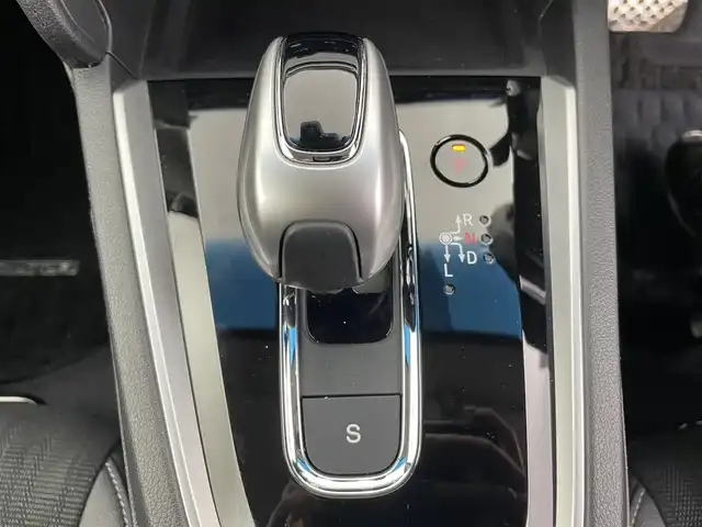 ホンダ シャトル ハイブリッド X ホンダセンシング 富山県 2019(令1)年 3.1万km ミッドナイトブルービームM 純正ナビ（AM/FM/CD/BT/USB）/バックカメラ/ドライブレコーダー/ETC/ハーフレザーシート/シートヒーター/衝突被害軽減システム/レーダークルーズコントロール/レーンキープアシスト/横滑り防止装置/アイドリングストップ/オートLEDライト/フォグライト/純正アルミホイール/純正フロアマット/革巻きステアリング/ステアリングスイッチ/パドルシフト/スマートキー