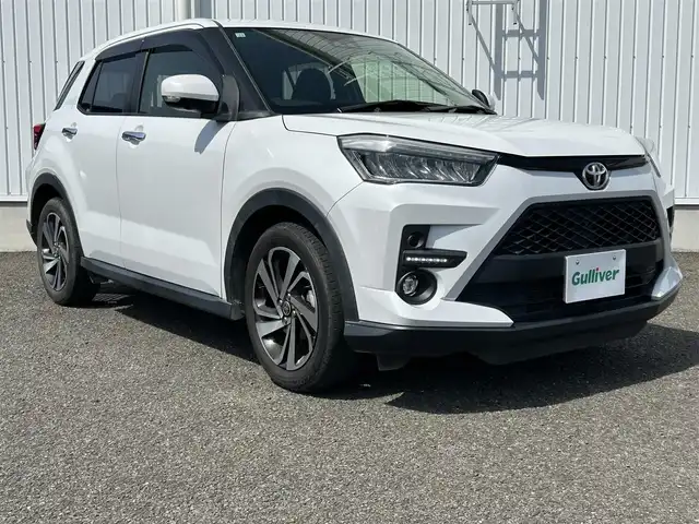 トヨタ ライズ Z 熊本県 2020(令2)年 9.8万km シャイニングホワイトパール 純正ディスプレイオーディオ/・AM/FM/Bluetooth/フルセグTV/AppleCarPlay/全周囲カメラ/スマートアシスト/・クリアランスソナー/・衝突被害軽減ブレーキ/・車線逸脱警報/・先行車発進お知らせ機能/・オートハイビーム/革巻きステアリング/ステアリングスイッチ/D/Nシートヒーター/電動格納ミラー/ウィンカーミラー/クルーズコントロール/ビルトインETC/LEDヘッドライト/フォグランプ/アイドリングストップ/ドアバイザー/スマートキー/プッシュスタート/純正フロアマット/純正アルミホイール