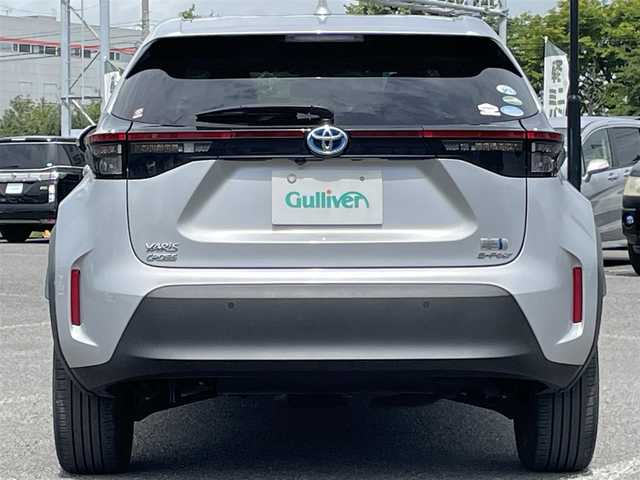 トヨタ ヤリスクロス ハイブリッド Z 道央・札幌 2021(令3)年 4.2万km シルバーメタリック ４WD/ワンオーナー/寒冷地仕様/純正ディーラーOPナビ/AM/FM/BT/フルセグ/トヨタセーフティセンス/プリクラッシュセーフティ/横滑り防止装置/レーダークルーズコントロール/ダウンヒルアシストコントロール/レーンキープアシスト/クリアランスソナー/パーキングアシスト/パノラミックビューモニター/ビルトインETC/EVMODE/DRIVEMODE/D席パワーシート/前席シートヒーター/ハーフレザーシート/革巻きステアリング/ステアリングリモコン/AC100V/電動パーキング/ブレーキホールド/レーダー探知機/プッシュスタート/スマートキー/LEDヘッドライト/オートライト/オートハイビーム/フォグランプ/電動格納ミラー/ヒーテッドドアミラー/ウィンカーミラー/純正フロアマット/ドアバイザー/社外AW付冬タイヤ積込/205/65/R16/2019年/山4mm