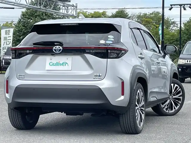 トヨタ ヤリスクロス ハイブリッド Z 道央・札幌 2021(令3)年 4.2万km シルバーメタリック ４WD/ワンオーナー/寒冷地仕様/純正ディーラーOPナビ/AM/FM/BT/フルセグ/トヨタセーフティセンス/プリクラッシュセーフティ/横滑り防止装置/レーダークルーズコントロール/ダウンヒルアシストコントロール/レーンキープアシスト/クリアランスソナー/パーキングアシスト/パノラミックビューモニター/ビルトインETC/EVMODE/DRIVEMODE/D席パワーシート/前席シートヒーター/ハーフレザーシート/革巻きステアリング/ステアリングリモコン/AC100V/電動パーキング/ブレーキホールド/レーダー探知機/プッシュスタート/スマートキー/LEDヘッドライト/オートライト/オートハイビーム/フォグランプ/電動格納ミラー/ヒーテッドドアミラー/ウィンカーミラー/純正フロアマット/ドアバイザー/社外AW付冬タイヤ積込/205/65/R16/2019年/山4mm