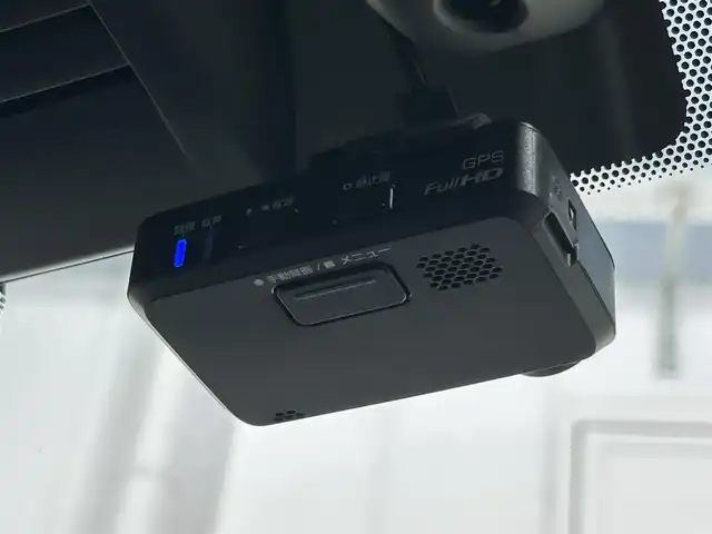 日産 ノート e－パワー X 大阪府 2016(平28)年 2.7万km スーパーブラック 純正ナビ(フルセグ/DVD再生/Bluetooth) 360カメラ ETC デジタルインナーミラー 衝突軽減 レーンアシスト クリアランスソナー オートライト ドラレコ スマートキー プッシュスタート
