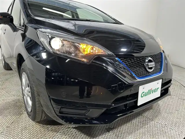 日産 ノート e－パワー X 大阪府 2016(平28)年 2.7万km スーパーブラック 純正ナビ(フルセグ/DVD再生/Bluetooth) 360カメラ ETC デジタルインナーミラー 衝突軽減 レーンアシスト クリアランスソナー オートライト ドラレコ スマートキー プッシュスタート