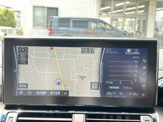 トヨタ ランドクルーザー ZX 兵庫県 2023(令5)年 0.4万km プレシャスホワイトパール 純正JBLサウンド12.3型ディスプレイオーディオナビ/CD/DVD/BT/フルセグTV/パノラミックビューモニター/リアエンターテインメントシステム/フロントドライブレコーダー/サンルーフ/ETC/クルーズコントロール（追従機能あり）/ワンオーナー/20インチアルミホイール/本革シート/電動リアゲート/快適温熱シート（前後）/セカンドシートベンチレーション/指紋認証スタートスイッチ/パーキングサポートブレーキ/取説・保証/スペアキーあり/プリクラッシュセーフティ/レーンアシスト/オートマチックハイビーム/ペダル踏み間違い時加速抑制装置/ドライバー異常時対応システム/発進遅れ告知機能/ロードサインアシスト