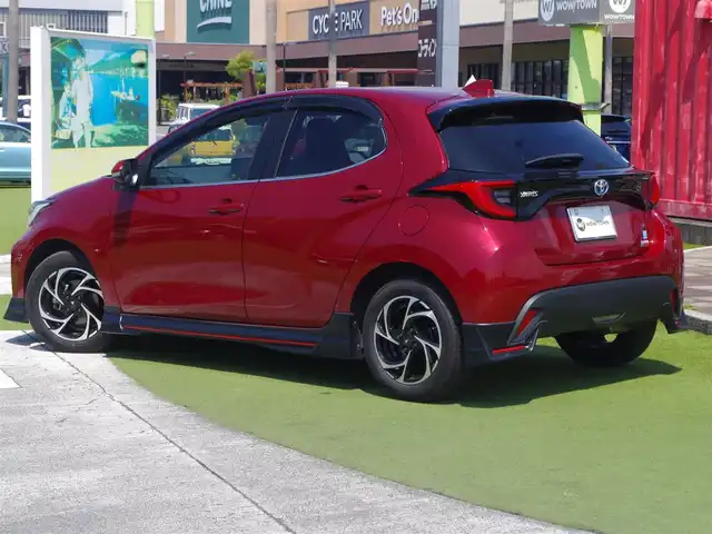 トヨタ ヤリス ハイブリッド Z 千葉県 2020(令2)年 6.9万km センシュアルレッドマイカ Toyota Safety Sense/・プリクラッシュセーフティ/・レーンディパーチャーアラート/・オートハイビーム/・レーダークルーズコントロール/ディスプレイオーディオ/【Bluetooth接続】/バックカメラ/前席シートヒーター/革巻きステアリング/ETC/LEDヘッドライト/ウインカーミラー/クリアランスソナー/モデリスタ15インチアルミホイル/サイド/カーテンエアバッグ/スマートキー